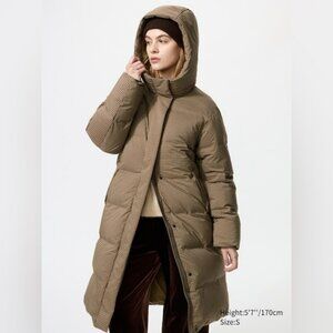 Uniqlo Seamless Down Long Puffer Coat - Beige